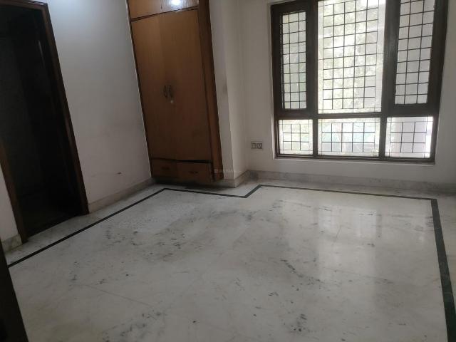 2 BHK Apartment in Vaishali for resale Ghaziabad. The reference number is 20307300