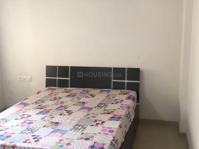 2 BHK Apartment in Vaishno Devi Circle for rent Ahmedabad. The reference number is 12804990