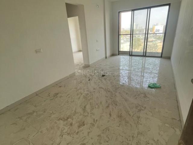 2 BHK Apartment in Vaishno Devi Circle for rent Ahmedabad. The reference number is 17515871