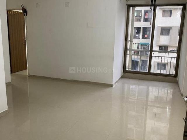 2 BHK Apartment in Vaishno Devi Circle for rent Ahmedabad. The reference number is 18525992