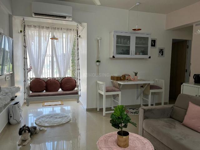 2 BHK Apartment in Vaishno Devi Circle for rent Ahmedabad. The reference number is 18886848