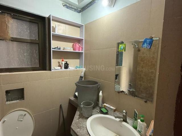 2 BHK Apartment in Vaishno Devi Circle for rent Ahmedabad. The reference number is 19436118