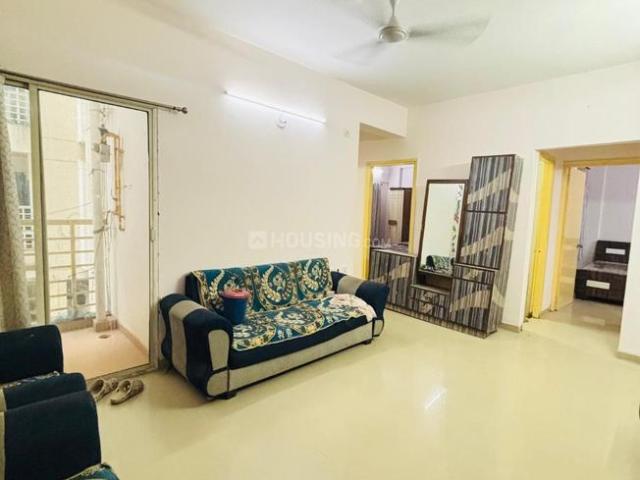 2 BHK Apartment in Vaishno Devi Circle for rent Ahmedabad. The reference number is 19437839