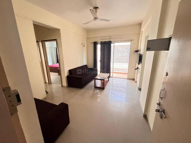 2 BHK Apartment in Vaishno Devi Circle for rent Ahmedabad. The reference number is 19438162
