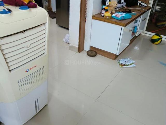 2 BHK Apartment in Vaishno Devi Circle for rent Ahmedabad. The reference number is 19438229
