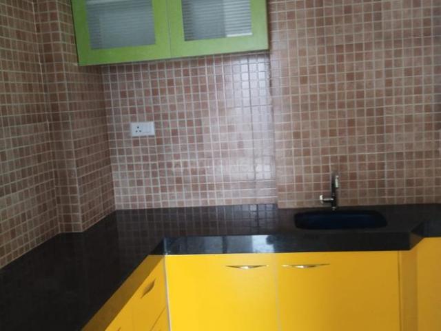2 BHK Apartment in Vaishno Devi Circle for rent Ahmedabad. The reference number is 19464460