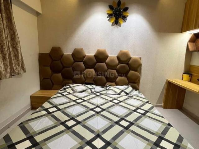 2 BHK Apartment in Vaishno Devi Circle for rent Ahmedabad. The reference number is 19566913