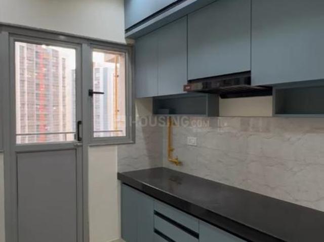 2 BHK Apartment in Vaishno Devi Circle for rent Ahmedabad. The reference number is 19611429