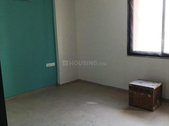 2 BHK Apartment in Vaishno Devi Circle for rent Ahmedabad. The reference number is 19616805
