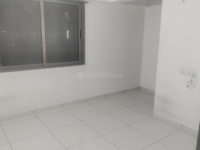 2 BHK Apartment in Vaishno Devi Circle for rent Ahmedabad. The reference number is 19621258