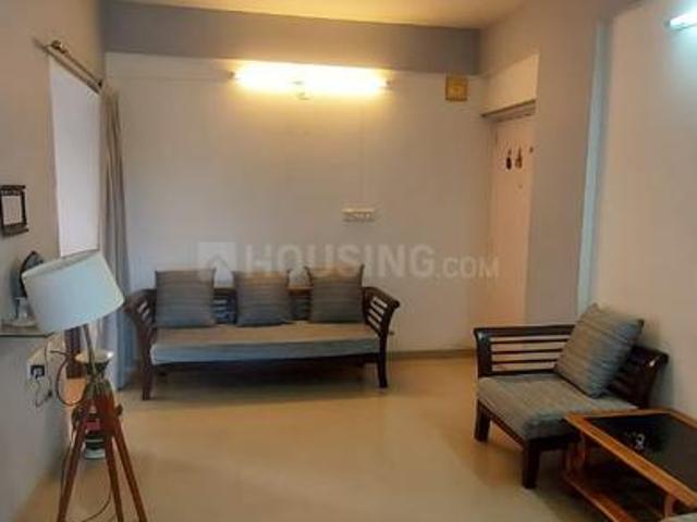 2 BHK Apartment in Vaishno Devi Circle for rent Ahmedabad. The reference number is 19644732