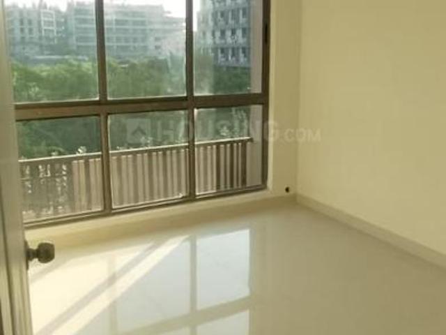 2 BHK Apartment in Vaishno Devi Circle for rent Ahmedabad. The reference number is 19773212