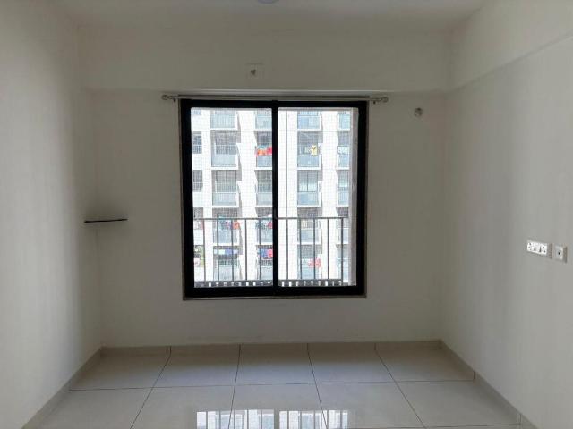 2 BHK Apartment in Vaishno Devi Circle for rent Ahmedabad. The reference number is 19817217