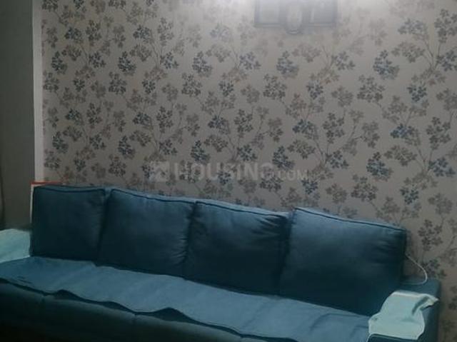 2 BHK Apartment in Vaishno Devi Circle for rent Ahmedabad. The reference number is 19878087