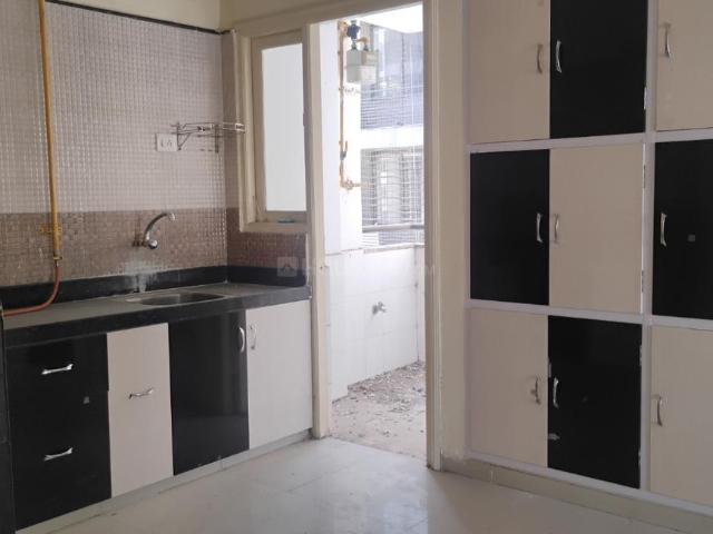 2 BHK Apartment in Vaishno Devi Circle for rent Ahmedabad. The reference number is 19891998