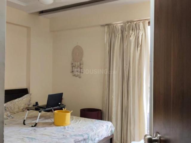 2 BHK Apartment in Vaishno Devi Circle for rent Ahmedabad. The reference number is 19922884