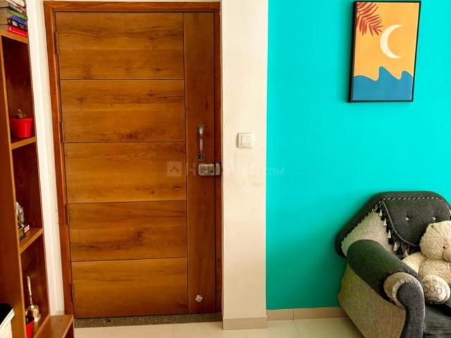 2 BHK Apartment in Vaishno Devi Circle for rent Ahmedabad. The reference number is 19927706