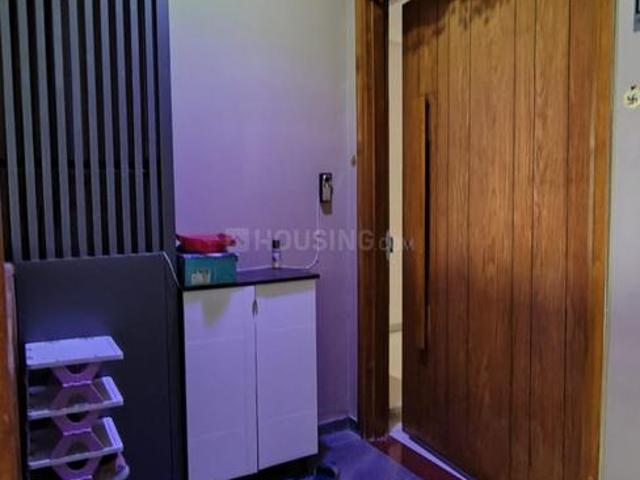 2 BHK Apartment in Vaishno Devi Circle for rent Ahmedabad. The reference number is 19342785