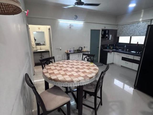 2 BHK Apartment in Vaishno Devi Circle for rent Ahmedabad. The reference number is 20445937