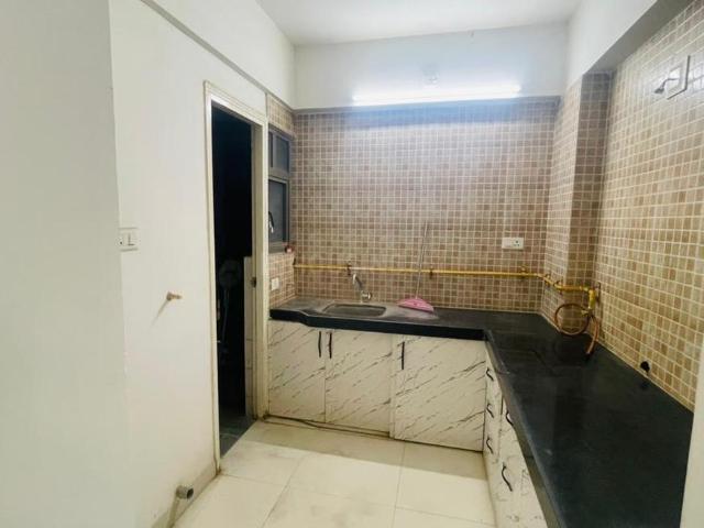 2 BHK Apartment in Vaishno Devi Circle for rent Ahmedabad. The reference number is 20456581