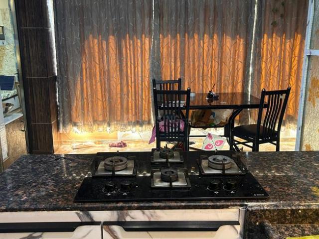 2 BHK Apartment in Vaishno Devi Circle for rent Ahmedabad. The reference number is 20461341