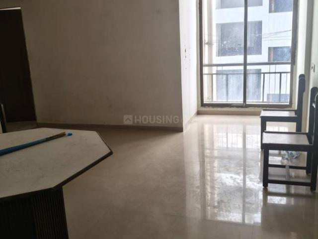 2 BHK Apartment in Vaishno Devi Circle for rent Ahmedabad. The reference number is 20510660