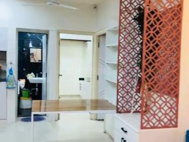 2 BHK Apartment in Vaishno Devi Circle for rent Ahmedabad. The reference number is 20526088
