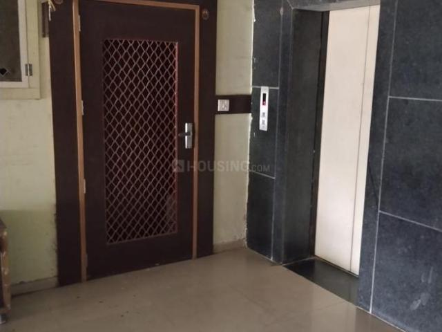 2 BHK Apartment in Vaishno Devi Circle for rent Ahmedabad. The reference number is 20566825