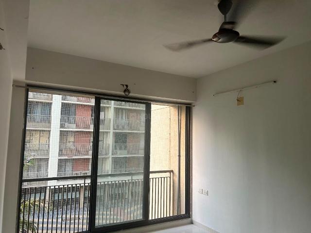 2 BHK Apartment in Vaishno Devi Circle for rent Ahmedabad. The reference number is 20618076