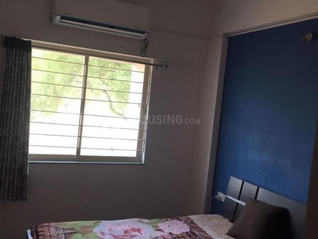 2 BHK Apartment in Vaishno Devi Circle for rent Ahmedabad. The reference number is 20645087
