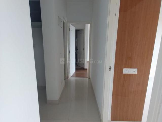 2 BHK Apartment in Vaishno Devi Circle for rent Ahmedabad. The reference number is 20704825