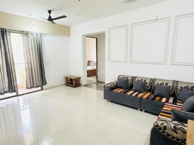 2 BHK Apartment in Vaishno Devi Circle for rent Ahmedabad. The reference number is 20841543