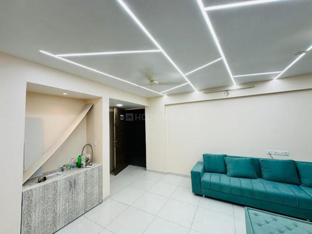2 BHK Apartment in Vaishno Devi Circle for rent Ahmedabad. The reference number is 20841345