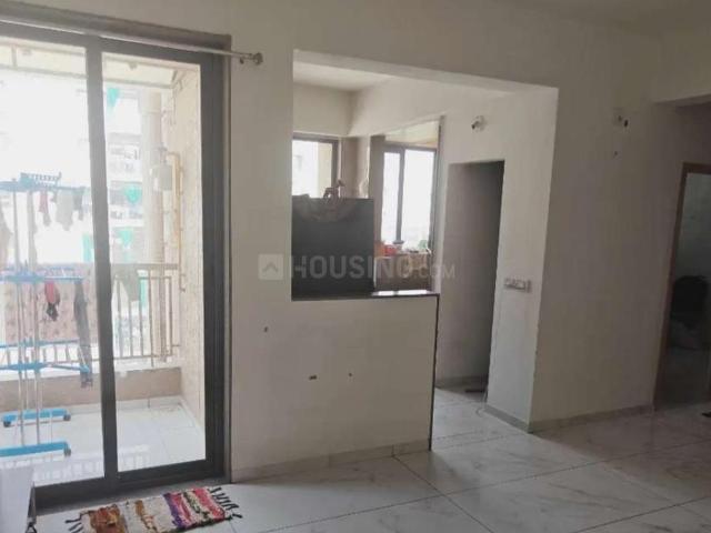 2 BHK Apartment in Vaishno Devi Circle for rent Ahmedabad. The reference number is 20933280