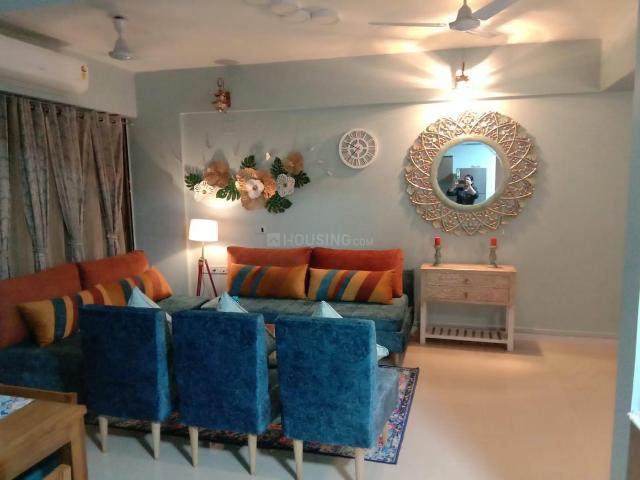 2 BHK Apartment in Vaishno Devi Circle for rent Ahmedabad. The reference number is 20935909
