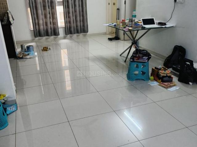 2 BHK Apartment in Vaishno Devi Circle for rent Ahmedabad. The reference number is 20987461