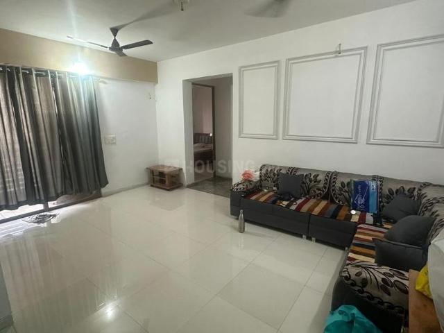 2 BHK Apartment in Vaishno Devi Circle for rent Ahmedabad. The reference number is 20015387