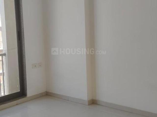 2 BHK Apartment in Vaishno Devi Circle for rent Ahmedabad. The reference number is 20259595
