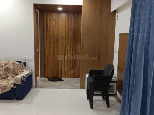 2 BHK Apartment in Vaishno Devi Circle for rent Ahmedabad. The reference number is 20280282