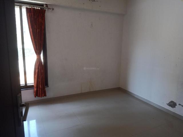 2 BHK Apartment in Vaishno Devi Circle for rent Ahmedabad. The reference number is 20293210