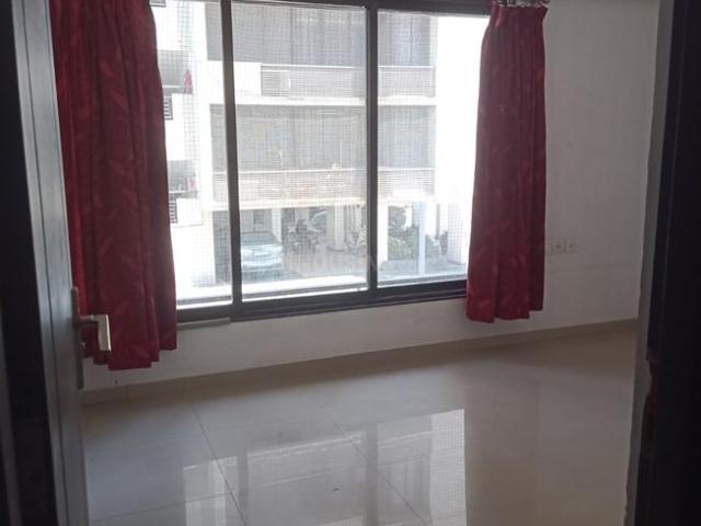 2 BHK Apartment in Vaishno Devi Circle for rent Ahmedabad. The reference number is 20303927