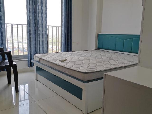 2 BHK Apartment in Vaishno Devi Circle for rent Ahmedabad. The reference number is 20363762