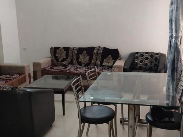 2 BHK Apartment in Vaishno Devi Circle for rent Ahmedabad. The reference number is 21016269