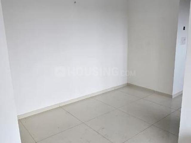 2 BHK Apartment in Vaishno Devi Circle for resale Ahmedabad. The reference number is 19262907