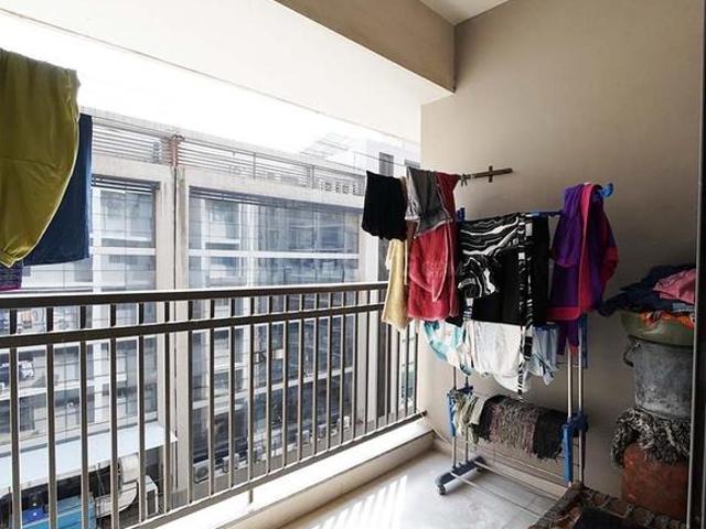 2 BHK Apartment in Vaishno Devi Circle for resale Ahmedabad. The reference number is 19382654