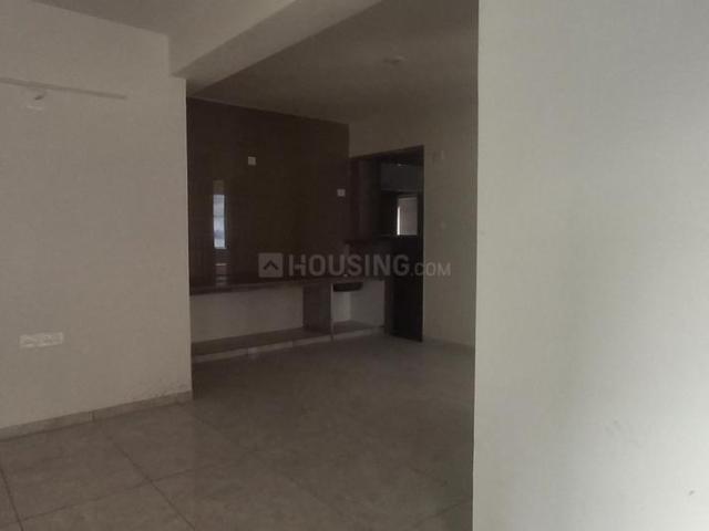 2 BHK Apartment in Vaishno Devi Circle for resale Ahmedabad. The reference number is 19594626