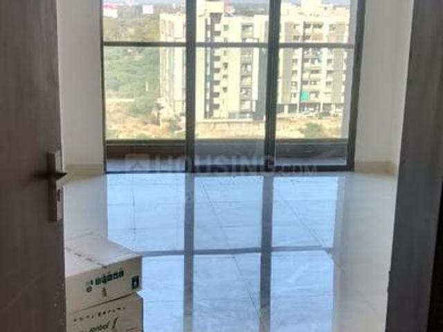 2 BHK Apartment in Vaishno Devi Circle for resale Ahmedabad. The reference number is 19952279