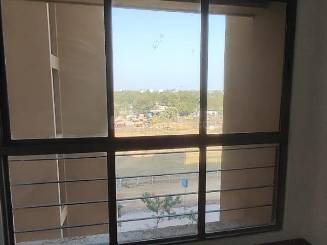 2 BHK Apartment in Vaishno Devi Circle for resale Ahmedabad. The reference number is 19953513