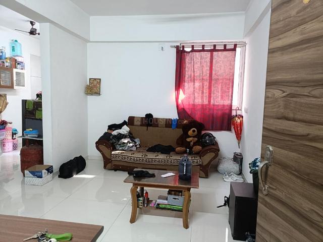 2 BHK Apartment in Vaishno Devi Circle for resale Ahmedabad. The reference number is 20111880