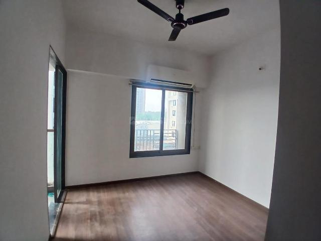 2 BHK Apartment in Vaishno Devi Circle for resale Ahmedabad. The reference number is 20842301